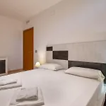 Olivetta Con Piscina וילה