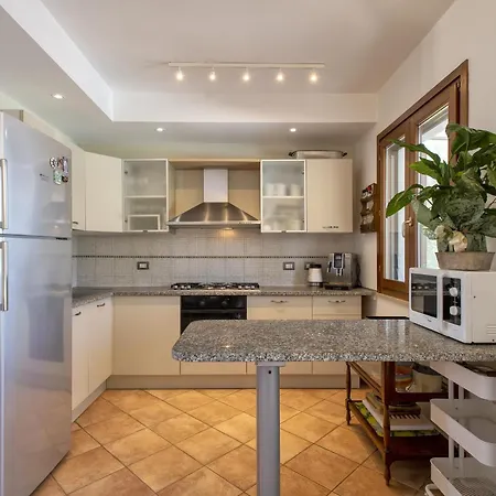 Villa Olivetta Con Piscina *