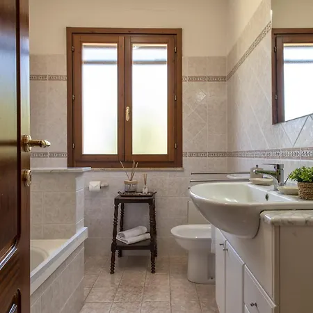 Villa Olivetta Con Piscina