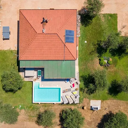 Villa Olivetta Con Piscina
