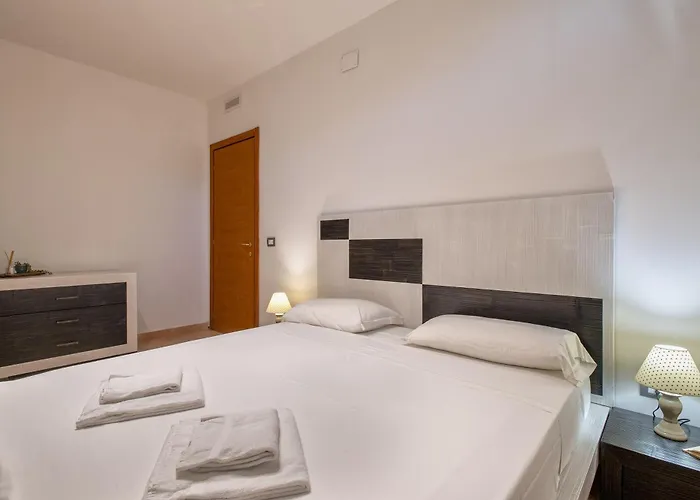 Olivetta Con Piscina Willa